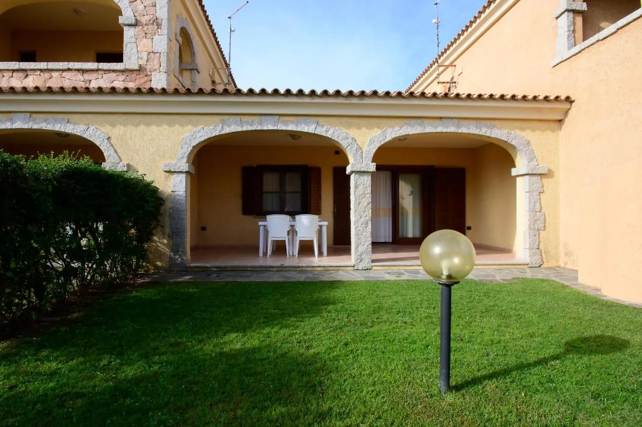 Ville Del Mar San Teodoro  Holiday home